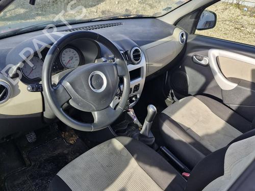 Right front fog light DACIA LOGAN MCV (KS_) 1.5 dCi (KS0W) | BP25022260C31 