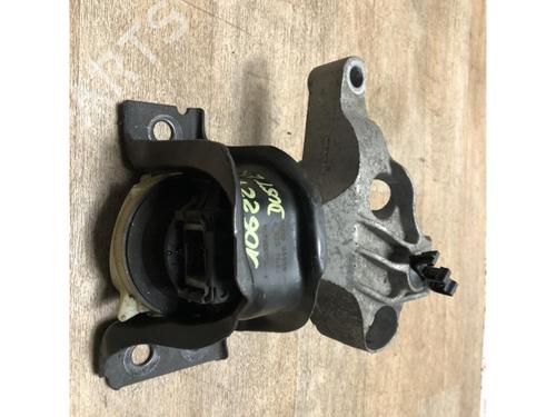 Used Engine mount DACIA DUSTER (HS_) 1.5 dCi (109 hp) 23186637
