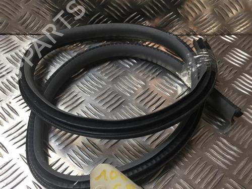 Gummiliste HONDA CR-V I (RD) 2.0 16V 4WD (RD1, RD3) (147 hp) 24809542