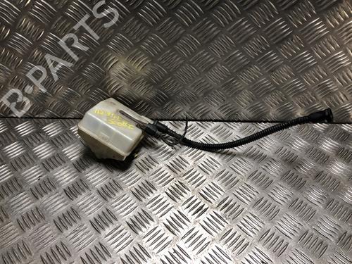 Used Brake fluid reservoir Brake fluid reservoir PEUGEOT 5008 (0U_, 0E_) 2.0 HDi 150 / BlueHDi 150 (150 hp) 33338307 33338307