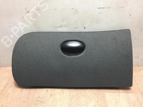 Used Glove box PEUGEOT 206 Hatchback (2A/C) 1.4 i (75 hp) 20615791