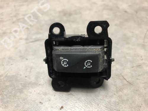 Used Switch RENAULT LAGUNA III (BT0/1) 1.5 dCi (BT00, BT0A, BT0T, BT1J) (110 hp) 20621865