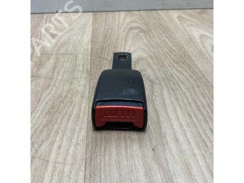 Used Seat buckle PEUGEOT 406 Coupe (8C) 2.0 16V (136 hp) 13263624