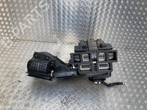 Used Heater matrix box Heater matrix box MERCEDES-BENZ GLB (X247) GLB 220 d 4-matic (247.615) (190 hp) 33305812 33305812