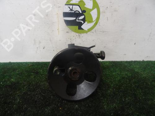 Used Steering pump KIA SORENTO I (JC) 2.5 CRDi 4WD (140 hp) 13269904