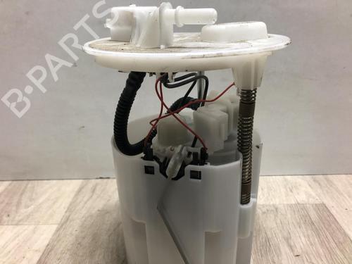 Used Fuel pump RENAULT TWINGO III (BCM_, BCA_) 1.0 SCe 70 (71 hp) 25305318