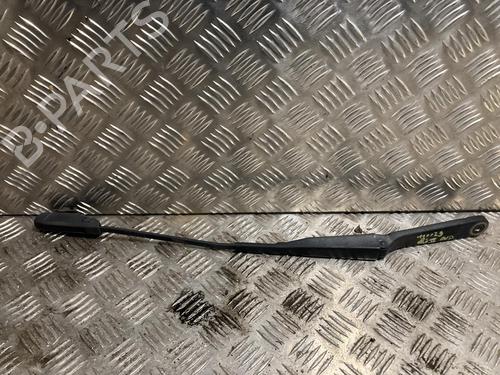 Used Front windshield wiper arm RENAULT CLIO II (BB_, CB_) 1.2 16V (BB05, BB0W, BB11, BB27, BB2T, BB2U, BB2V, CB05,... (75 hp) 31021630