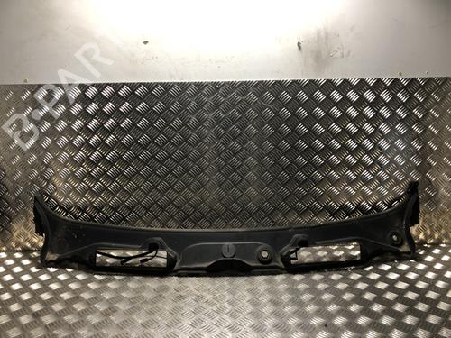 Windlauf für BMW 3 Touring (E91) 320 d (150 hp) 31186394