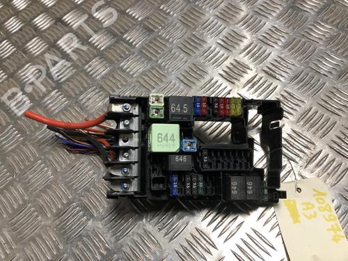Used Fuse box AUDI A3 Sportback (8VA, 8VF) 35 TFSI (150 hp) 31203501
