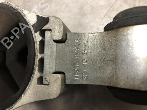 Engine mount RENAULT MEGANE IV Hatchback (B9A/M/N_) 1.6 dCi 130 (B9A4) | BP28334689M89