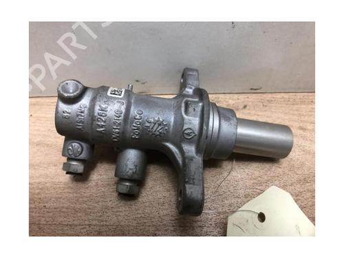 Brake master cylinder FORD FOCUS III 1.6 TDCi | BP20692509M77 