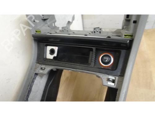 Middle console VW PASSAT B6 (3C2) 2.0 FSI | BP29526800I22 