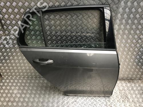 right-rear-door-vw-golf-vii-5g1-bq1-be1-be2-2012-2013-2014-2015-2016-2017-2018-2019-2020-2021-32660070 main image