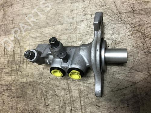 Used Brake master cylinder DACIA SANDERO II TCe 90 (B8M1, B8MA, B8AC) (90 hp) 20617591