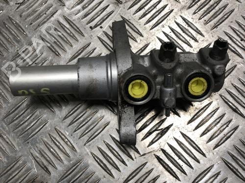 Used Brake master cylinder DS DS 5 (KF_) 2.0 BlueHDi 180 (180 hp) 32188413
