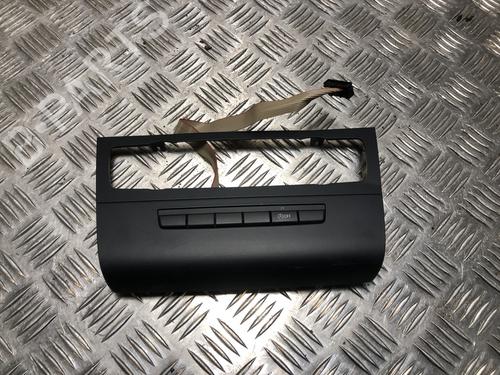 Middenconsole BMW 1 Coupe (E82) 118 d (143 hp) 31186147