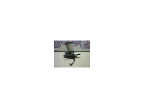 Used Brake master cylinder SUZUKI GRAND VITARA I (FT, HT) 2.0 HDI 110 16V 4x4 (SQ420D, TD83V) (109 hp) 13276811