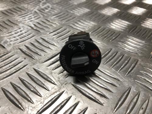 Schalter für RENAULT CLIO IV (BH_) 1.5 dCi 90 (90 hp) 33199176