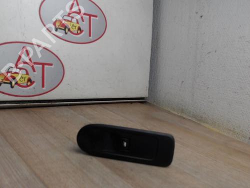 Used Right front window switch PEUGEOT 308 I (4A_, 4C_) 2.0 HDi (136 hp) 13225447