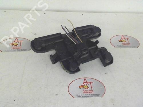 Used Licence plate light RENAULT MEGANE I (BA0/1_) 1.4 16V (BA0D, BA1H, BA0W, BA10) (95 hp) 13128900