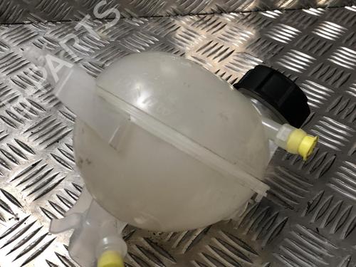 Expansion tank DS DS 3 (SA_) 1.2 VTi 82 (SAHMZ6) | BP31204702C120