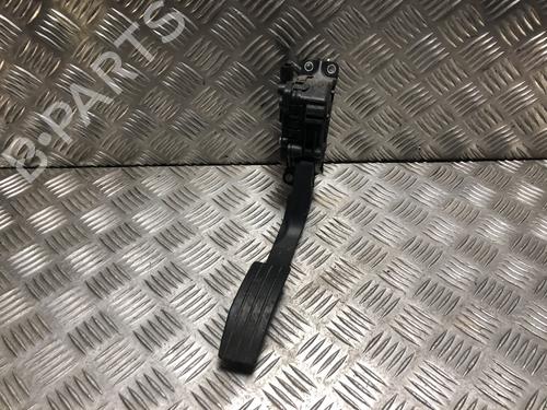 Pedal Pedal RENAULT TWINGO II (CN0_) 1.2 16V (CN04, CN0B) (75 hp) 33964192 33964192