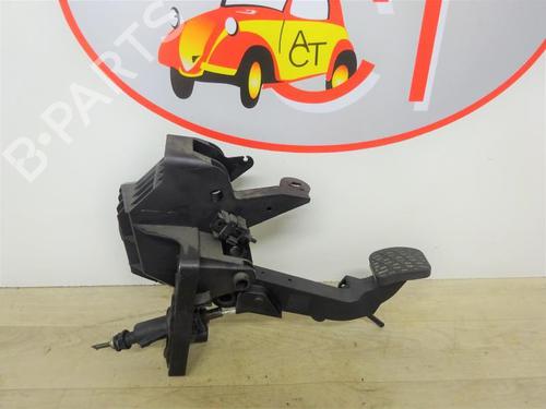 Clutch pedal MERCEDES-BENZ A-CLASS (W169) A 180 CDI (169.007, 169.307) | BP12961403I13 