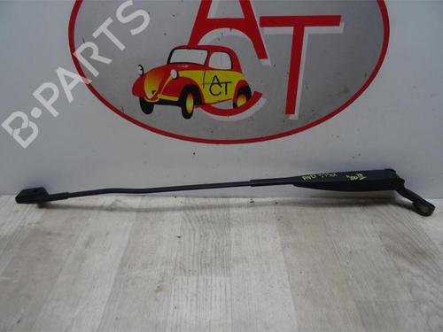 Used Front windshield wiper arm FIAT 500 (312_) 1.2 (312AXA1A) (69 hp) 25298486