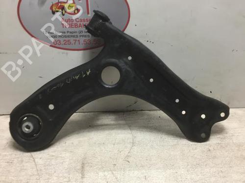 Used Right front suspension arm AUDI A1 (8X1, 8XK) 1.6 TDI (90 hp) 13285562