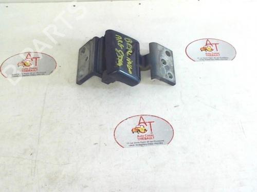 Charnière/Limiteur de porte CITROËN BERLINGO / BERLINGO FIRST Box Body/MPV (M_) 1.9 D 70 (MBWJZ, MCWJZ) (69 hp) 13137349
