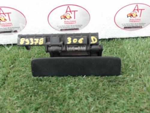 Used Front right exterior door handle PEUGEOT 306 Hatchback (7A, 7C, N3, N5) 1.6 (89 hp) 13037051