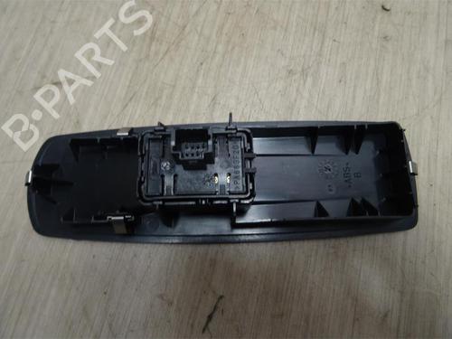 Right front window switch RENAULT MEGANE III Hatchback (BZ0/1_, B3_) 1.5 dCi (BZ09, BZ0D, BZ1W, BZ29, BZ14) | BP23870033I26 