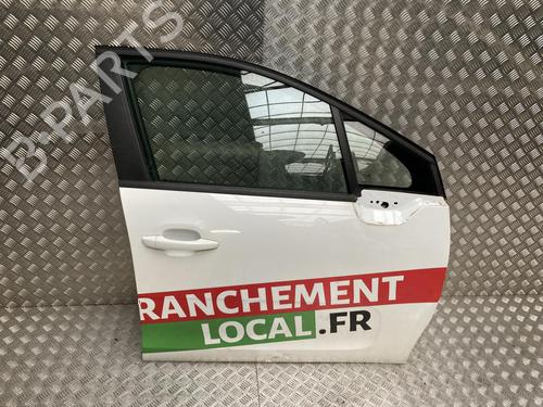 Porta frente direita CITROËN C3 III (SX) 1.5 BlueHDi 100 (SXYHYP, SXYHTU) (102 hp) 31836365