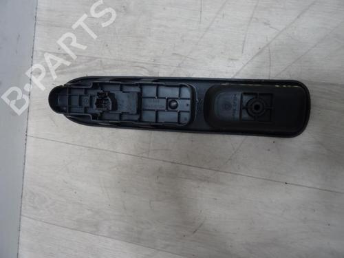 Used Right front window switch PEUGEOT 307 (3A/C) 1.6 HDi (90 hp) 13225494