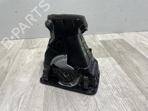 Air vent VW GOLF VI (5K1) 2.0 TDI | BP31195635I21 - Image 3