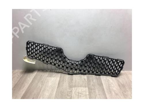 Grille TOYOTA YARIS (_P9_) 1.3 VVT-i (SCP90_, SCP90R) | BP20614753C40 