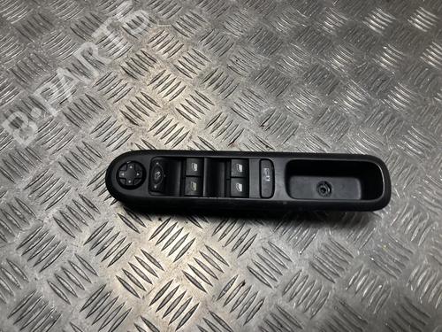 Pulsantiera anteriore sinistra PEUGEOT 5008 (0U_, 0E_) 1.6 HDi (114 hp) 31315298