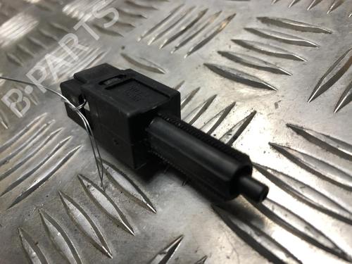 Used Switch NISSAN X-TRAIL I (T30) 2.2 Di 4x4 (114 hp) 26731617