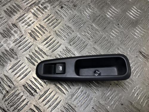 Used Left rear window switch Left rear window switch CITROËN C3 III (SX) 1.6 BlueHDi 75 (75 hp) 34251330 34251330