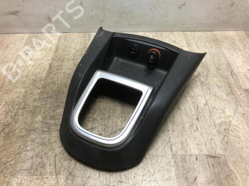 Mittelkonsole CITROËN C4 II (NC_) 1.6 BlueHDi 120 (120 hp) 31187130