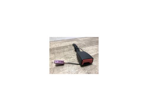 Used Seat buckle FORD FIESTA VI (CB1, CCN) 1.6 TDCi (95 hp) 15968186