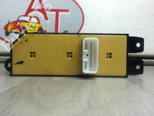 Left front window switch HYUNDAI SANTA FÉ I (SM) 2.0 CRDi 4x4 | BP13280331I27 