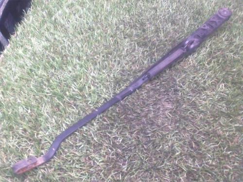 Used Front windshield wiper arm VW POLO III CLASSIC (6V2) 64 1.9 SDI (64 hp) 24935978