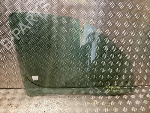Used Front left door window Front left door window 37509106 37509106