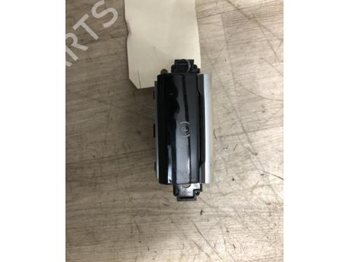 Switch CITROËN C4 Picasso II 1.6 HDi / BlueHDi 115 | BP20668199I30