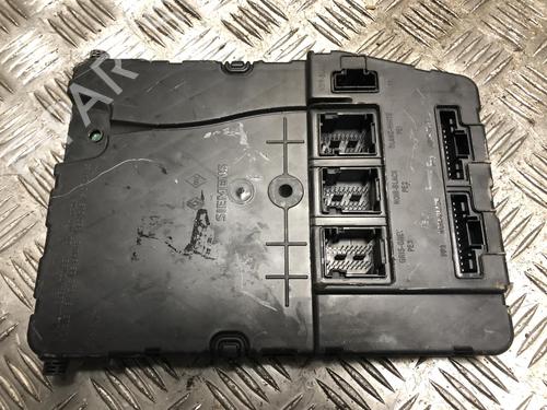 Used Electronic module RENAULT SCÉNIC II (JM0/1_) 1.5 dCi (JM1E, JM16) (106 hp) 31201143