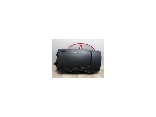 Used Glove box BMW 1 (E87) 116 i (115 hp) 13226652