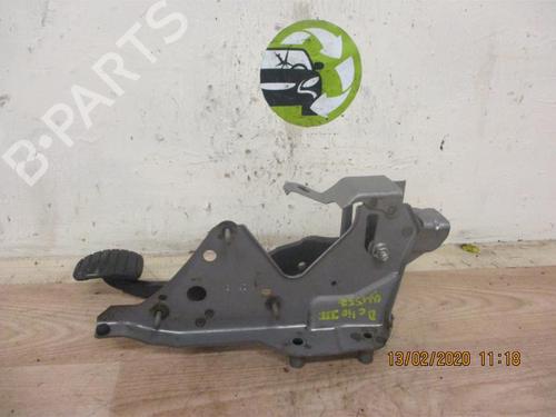 Used Break pedal RENAULT CLIO III (BR0/1, CR0/1) 1.5 dCi (75 hp) 12967568