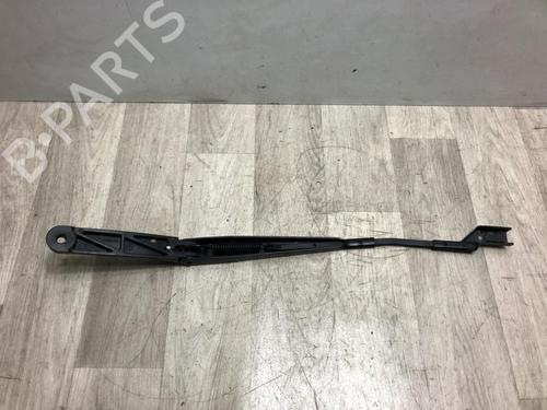Used Front windshield wiper arm VW PASSAT B6 (3C2) 2.0 TDI 16V (140 hp) 23068526