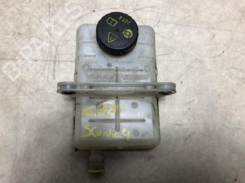 Used Brake master cylinder RENAULT SCÉNIC IV (J9_) 1.2 TCe 115 (115 hp) 23035385